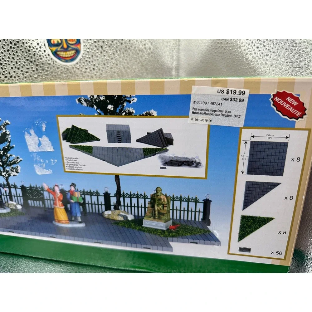 Lemax Plaza System Grey Triangle Grass‎ Landscape Accents 24 Pieces 64109
